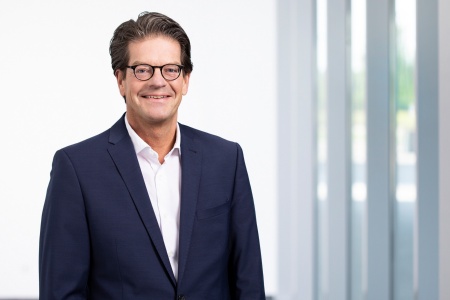  Peter Schiefer, Präsident der Automotive Divison von Infineon