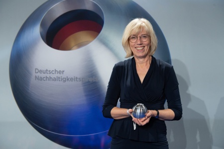 Elke Reichart, Member of the Management Board and Chief Digital and Sustainability Officer at Infineon